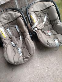 Passeggino gemellare 