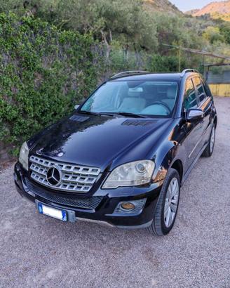 Mercedes-Benz ML 350 CDI V6 4Matic (W164) – 2011
