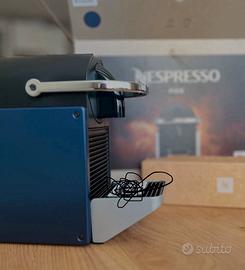 Macchina caffè nespresso pixie