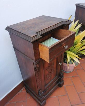 Coppia comodini antiquariato