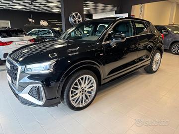 AUDI Q2 Q2 35 TDI S tronic Identity Black