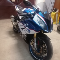 Bmw s1000rr da copertina