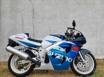 Suzuki gsx r srad 600 solo 2500 km iscritta fmi