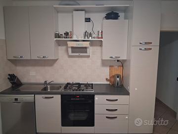 Cucina completa – con elettrodomestici