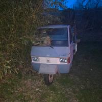 Ape 703 , con cassone grande