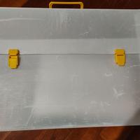 Cartellina, valigetta scolastica + squadrette