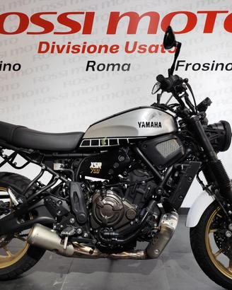 YAMAHA XSR 700. 2023