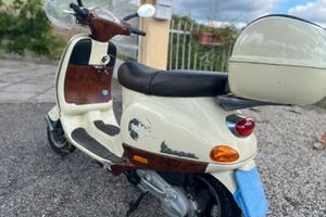 Vespa Piaggio ET4 125
