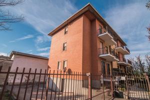 2locali,ARREDATO,con balcone cantina e box