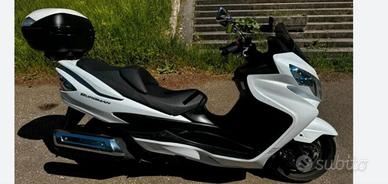 Burgman 400cc  anno  2011 