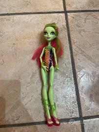 Monster High, Bambola VENUS MCFLYTRAP