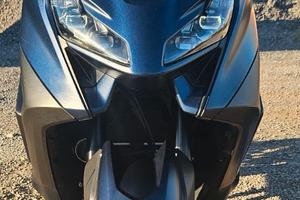 Yamaha TMAX 560 blue anno 2022