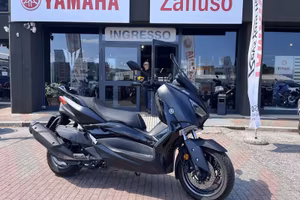 Yamaha X-Max 400