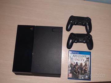 PlayStation 4 + 2 Joystick