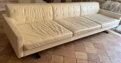 Divano Frau Kennedee