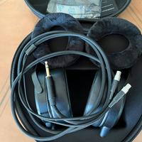 Cuffie professionali Monolith M1570