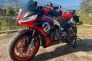Aprilia Tuono 660