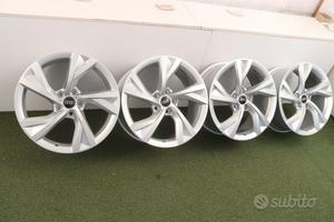 Cerchi in lega Audi A4 A5 18 ORIGINALI 8E0601025EJ