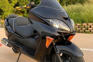 Scooter Honda forza 250