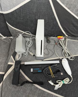 Nintendo Wii Completa + Adattatore HDMI