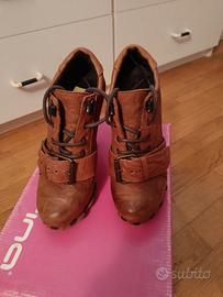 Scarpa / stivaletto in pelle