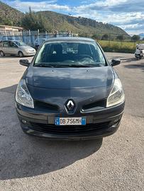 Renault clio 1.5 diesel anno 2006