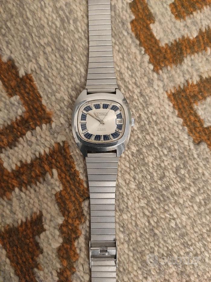 Montre Mécanique Automatique Vintage Suisse Années 70 - Marque Veglia, Pour Femme, NOS (Neuf Sans étiquette)