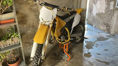 Suzuki RM 125