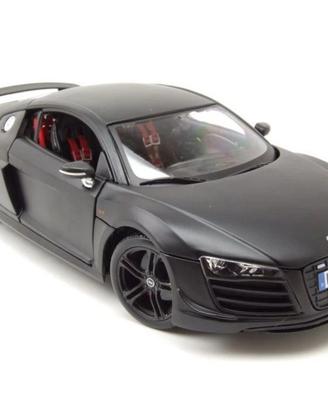 Audi R8 GT scala 1:18 by Maisto