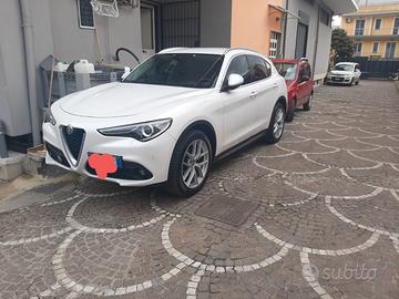 ALFA ROMEO Stelvio - 2017 210CV