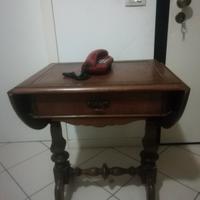 tavolino vintage in legno massello 