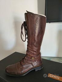 Stivali alti al ginocchio stringati in vera pelle