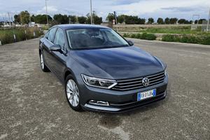 VW Passat 1.6 TDI 120 CV