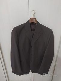 Completo elegante da uomo giacca con pantalone