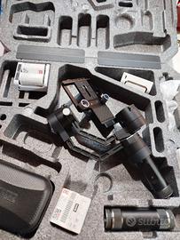  STABILIZZATORE  CAMERA
