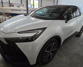 C-HR 1.8 lounge Bianco Perla 2024 solo 7000 km