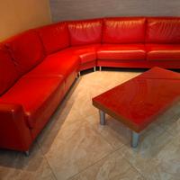 Divano in vera  Pelle rossa 