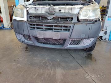 Paraurti anteriore FIAT DOBLO del 2008