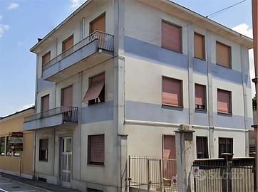 IN ASTA - Appartamento con balcone a Legnano