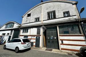 CAPANNONE A PIEVE EMANUELE