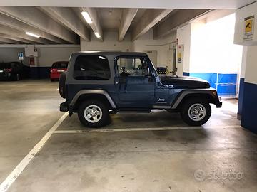 Jeep Wrangler anno 2005 2,4 Litri Benz.68000KM.