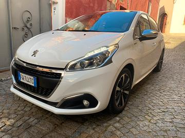 Peugeot 208 Signature 1.5 BlueHDi100cv-OK NEOPATEN