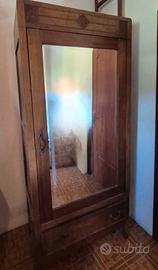 Armadio in noce vintage