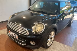 Mini 1.6 16V Cooper D soli 100.000km