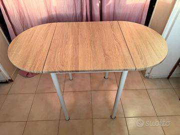 Tavolo salva spazio con ribalta + 2 sedie