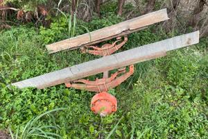 Assale e timone agricolo