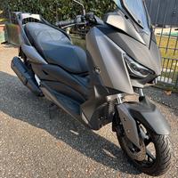 Yamaha X-Max 300