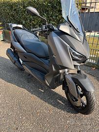 Yamaha X-Max 300