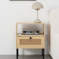 comodino con cassetto