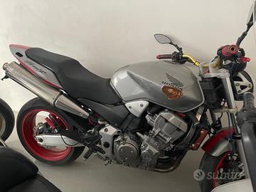 HONDA HORNET 900